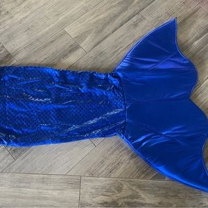Blue mermaid tail (sold)